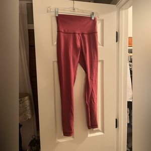 Lululemon leggings - Wunder Under